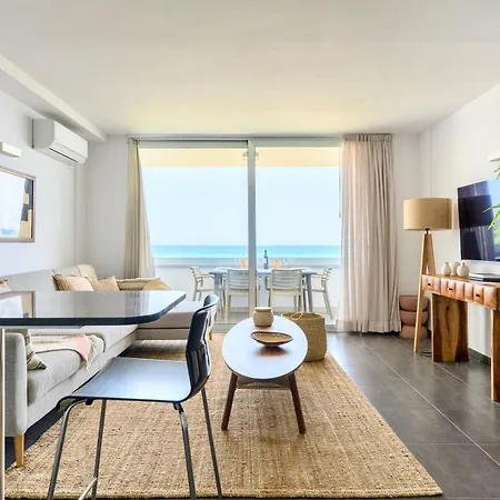 Διαμέρισμα Charming 2 Bedroom Retreat With Beachfront Views