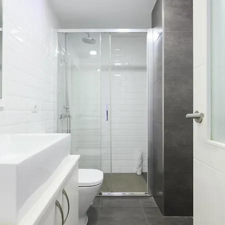 Charming 2 Bedroom Retreat With Beachfront Views Διαμέρισμα San Bartolomé